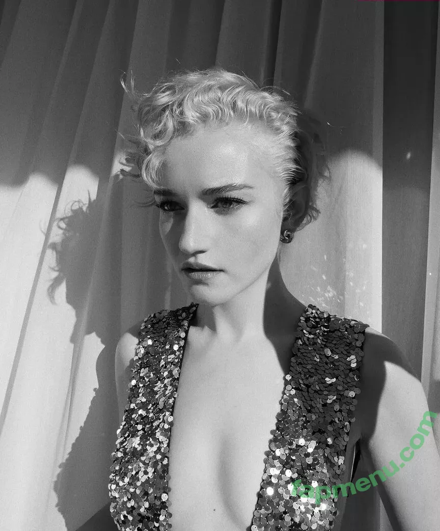 Julia Garner nude photo #0028 (juliagarnerofficial / ztyg_29)