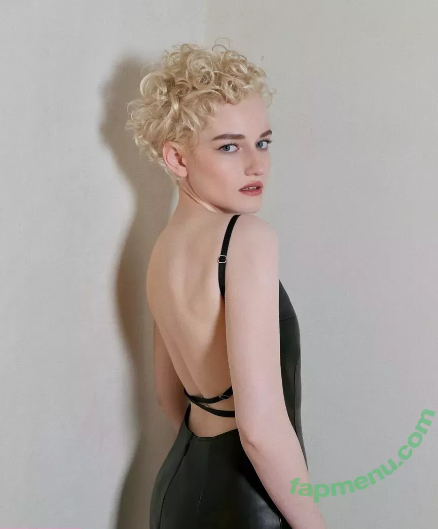 Julia Garner nude photo #0100 (juliagarnerofficial / ztyg_29)