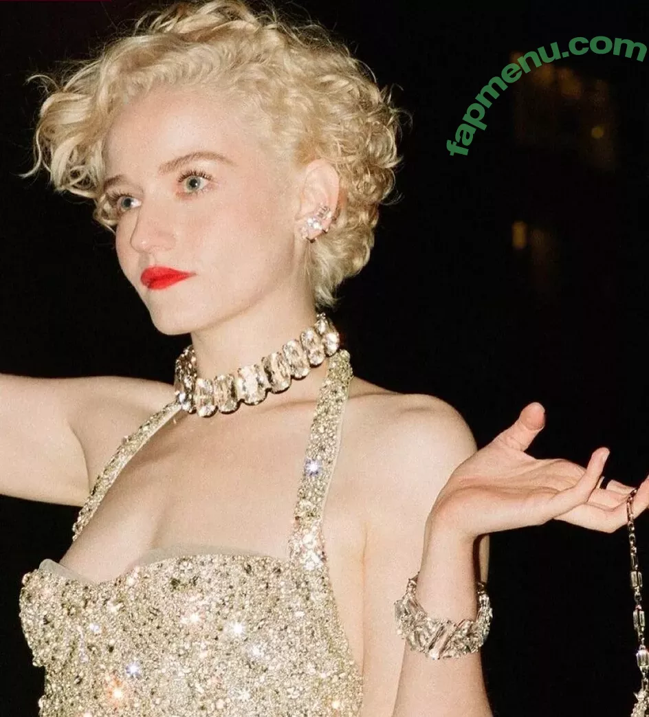 Julia Garner nude photo #0120 (juliagarnerofficial / ztyg_29)