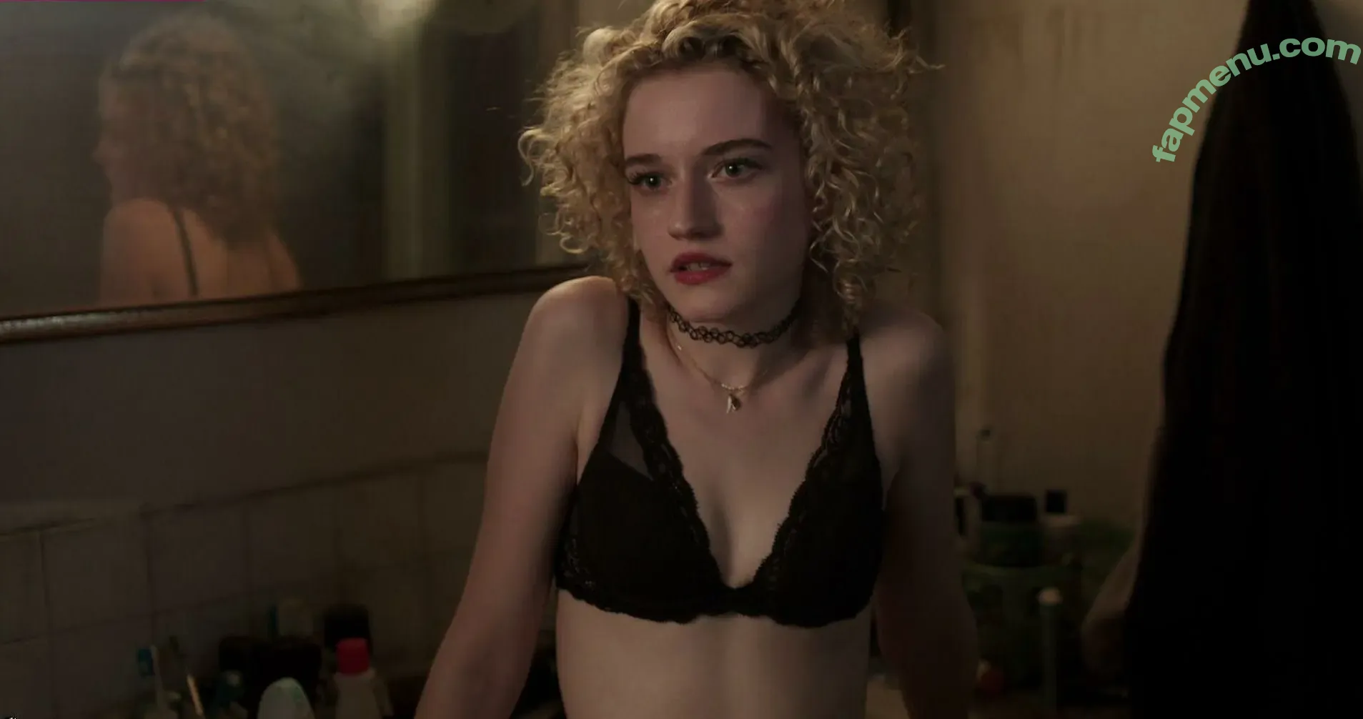 Julia Garner nude photo #0172 (juliagarnerofficial)