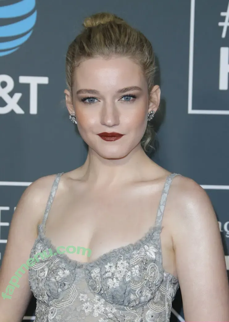 Julia Garner nude photo #0179 (juliagarnerofficial)