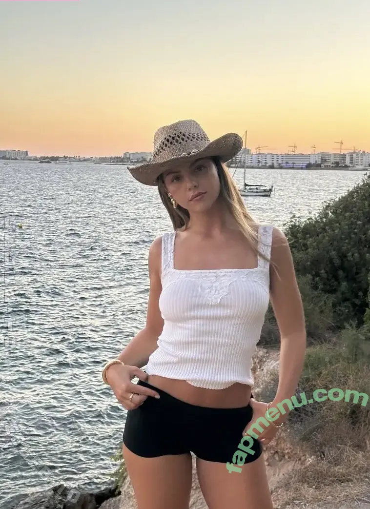 Julia Haller nude photo #0161 (julia.hhlrr / juliaahlr)