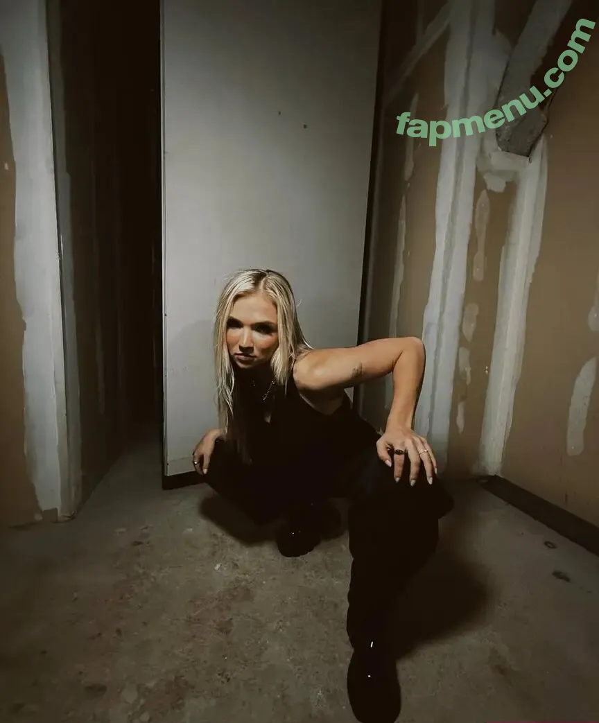 Julia Hart nude photo #0101 (AEW / badd_birdie / thejuliahart)