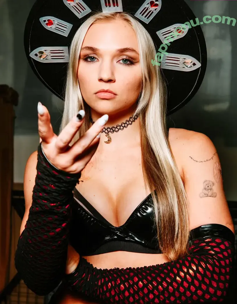 Julia Hart nude photo #0158 (AEW / badd_birdie / thejuliahart)