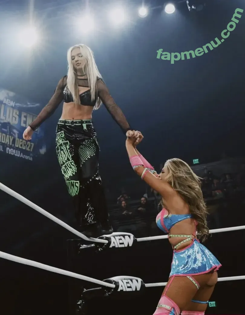 Julia Hart nude photo #0163 (AEW / badd_birdie / thejuliahart)