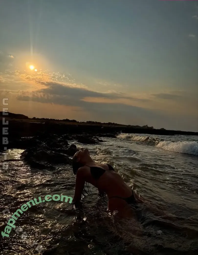 Julia Hofer nude photo #0031 (julia__hofer / juliasonja)