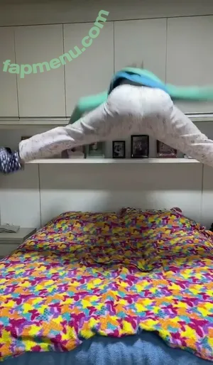 Julia K Barni / juliakbarni nude photo #0318