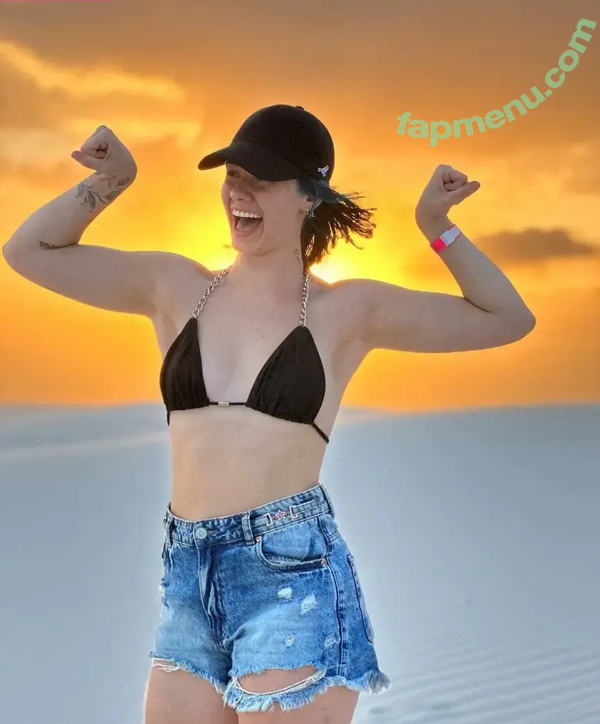 Julia K Barni nude photo #0338 (juliakbarni)