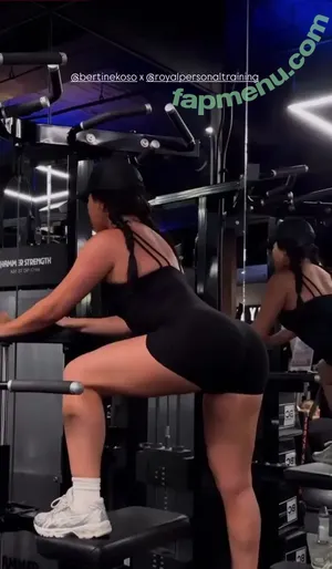 Julia Kelly / missjuliakelly nude photo #0428