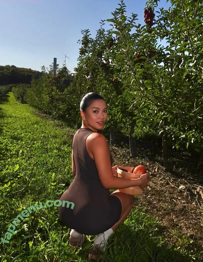 Julia Kelly nude photo #0223 (missjuliakelly)