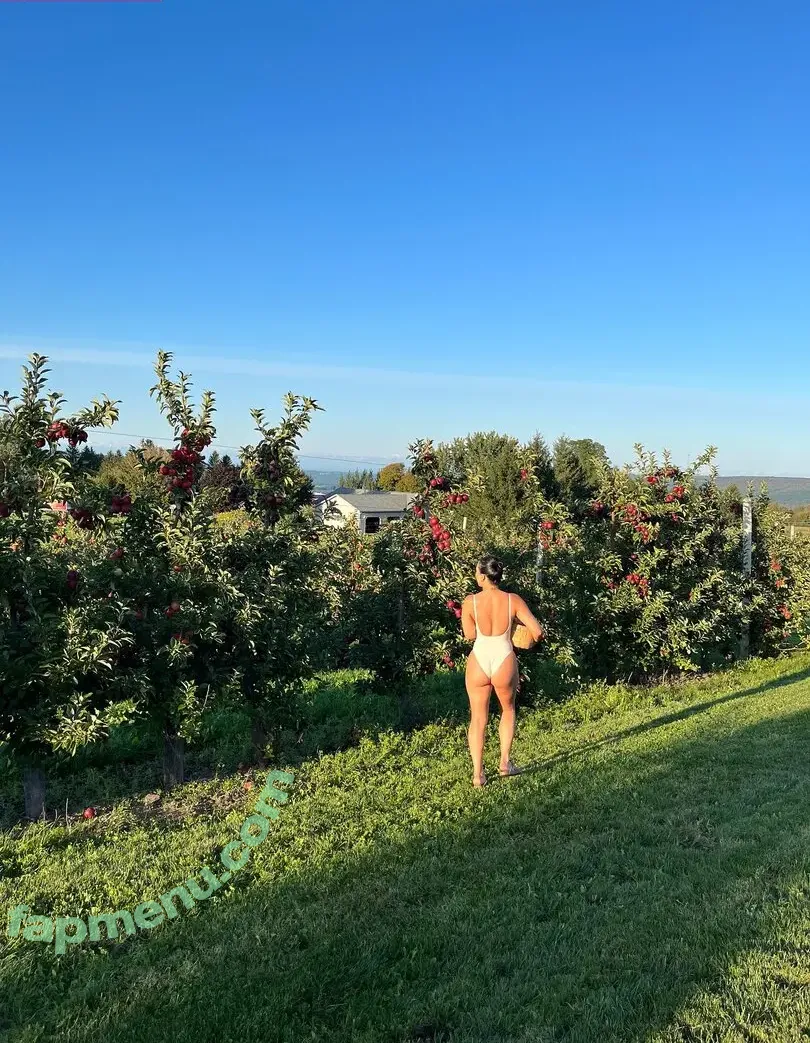 Julia Kelly nude photo #0226 (juliakelly / missjuliakelly)