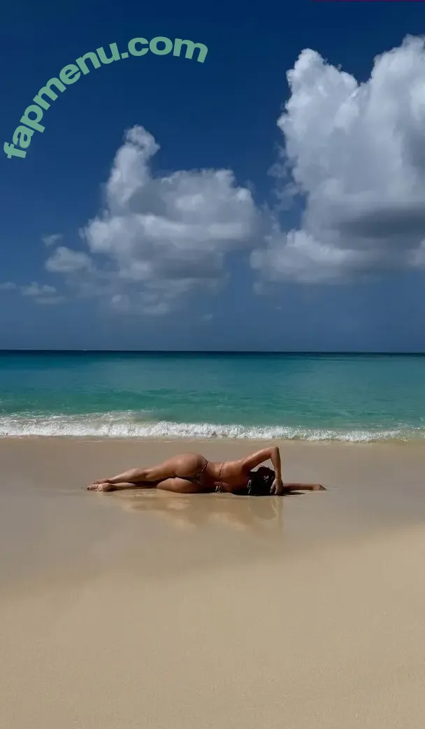 Julia Kelly nude photo #0343 (missjuliakelly)