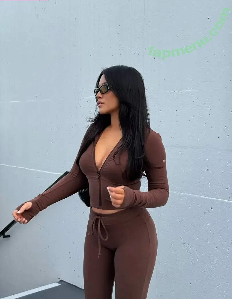 Julia Kelly nude photo #0350 (missjuliakelly)