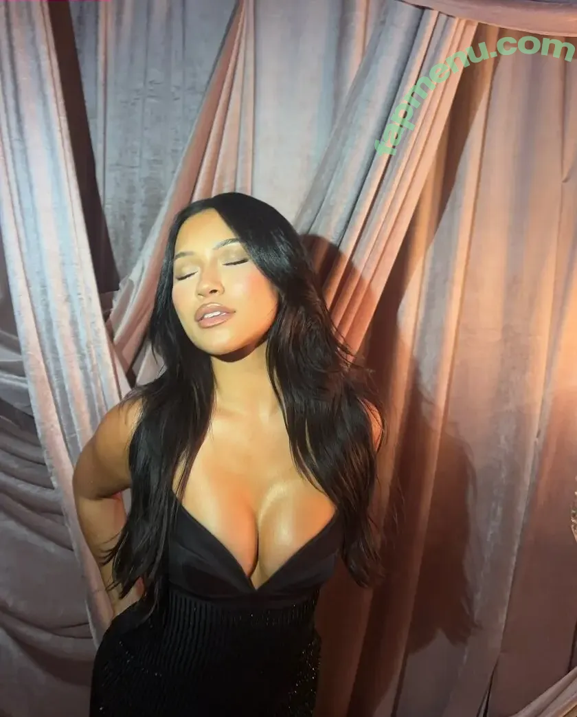 Julia Kelly nude photo #0364 (missjuliakelly)