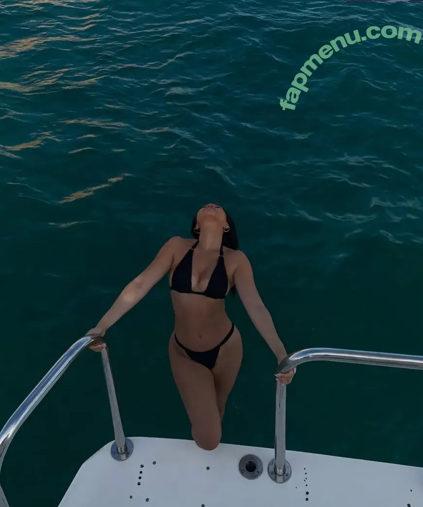 Julia Kelly nude photo #0393 (missjuliakelly)