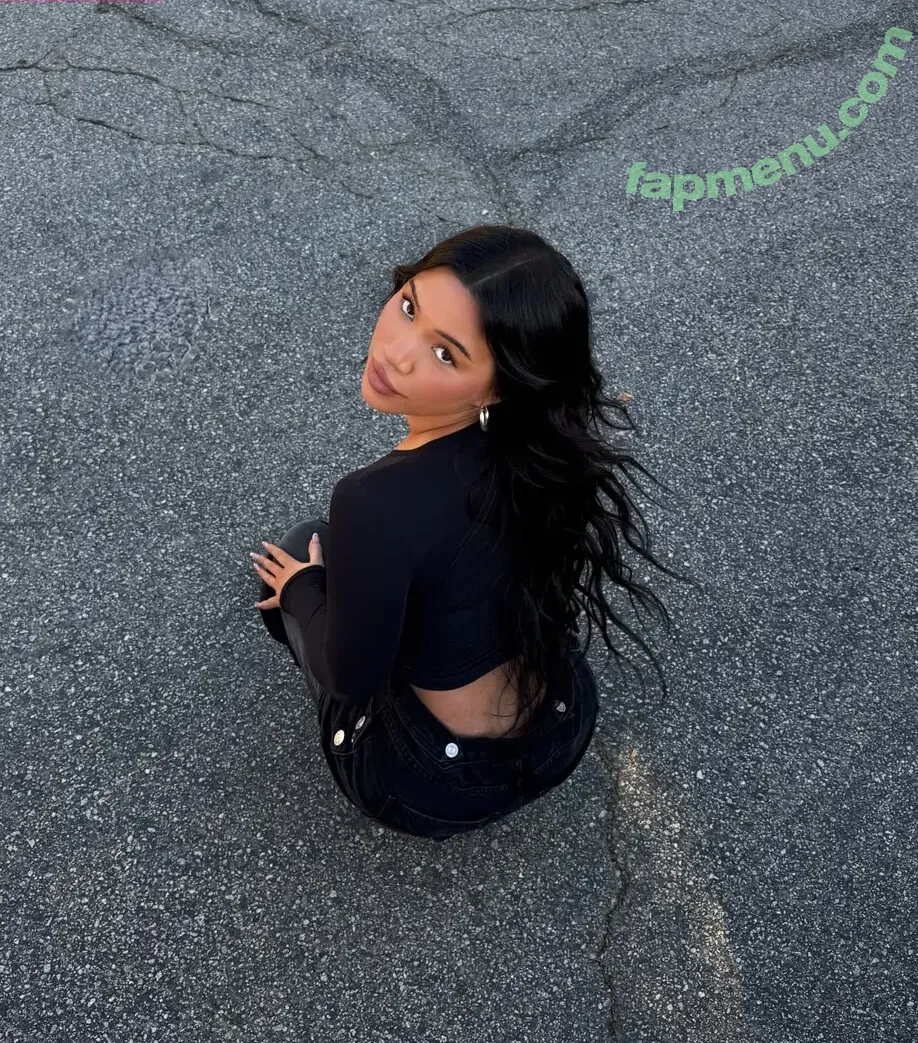 Julia Kelly nude photo #0404 (missjuliakelly)