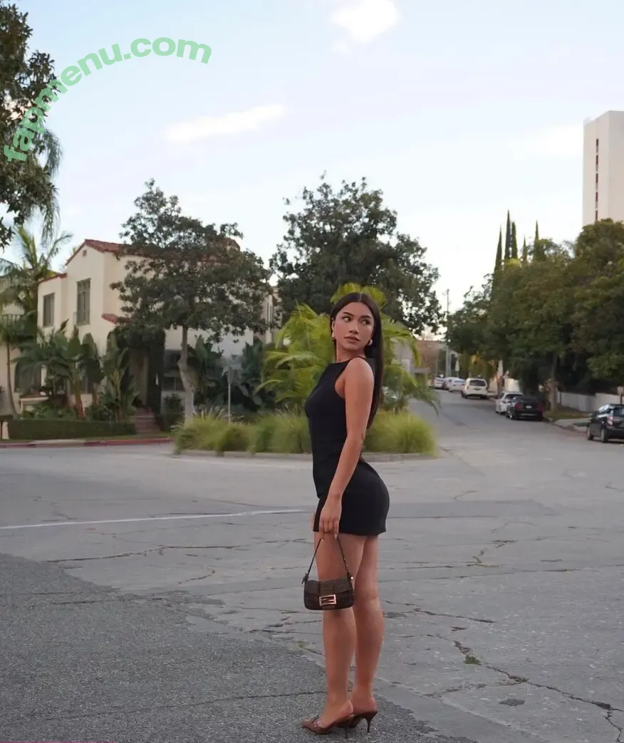 Julia Kelly nude photo #0427 (missjuliakelly)