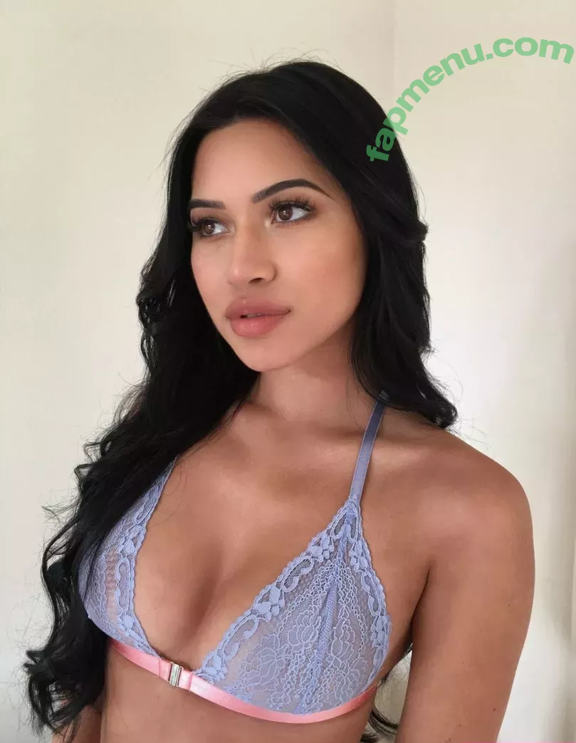 Julia Kelly nude photo #0062 (missjuliakelly)