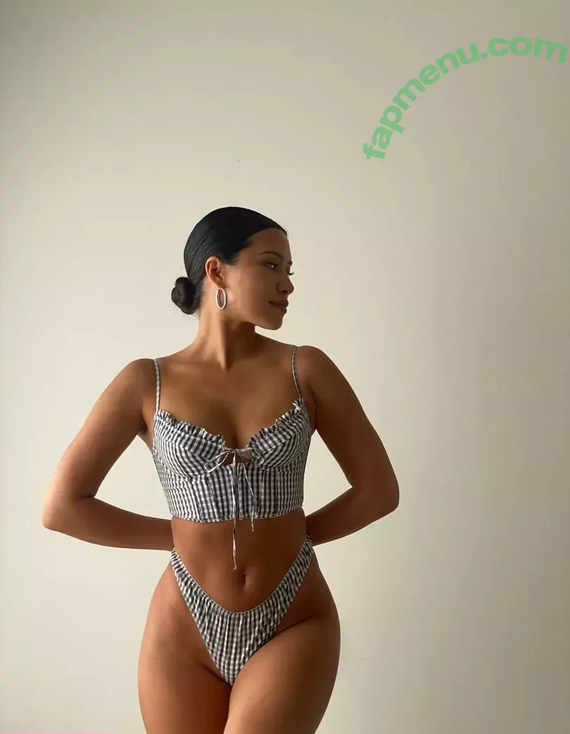 Julia Kelly nude photo #0113 (missjuliakelly / thesophiakelly)