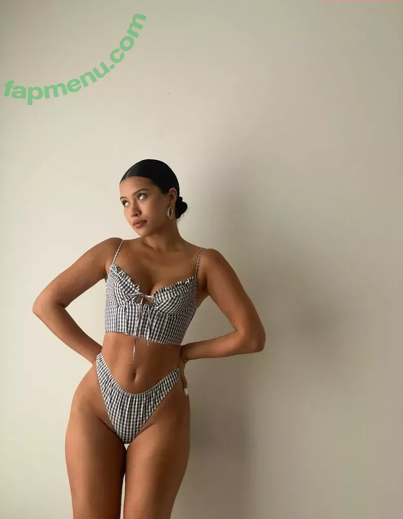 Julia Kelly nude photo #0114 (missjuliakelly / thesophiakelly)