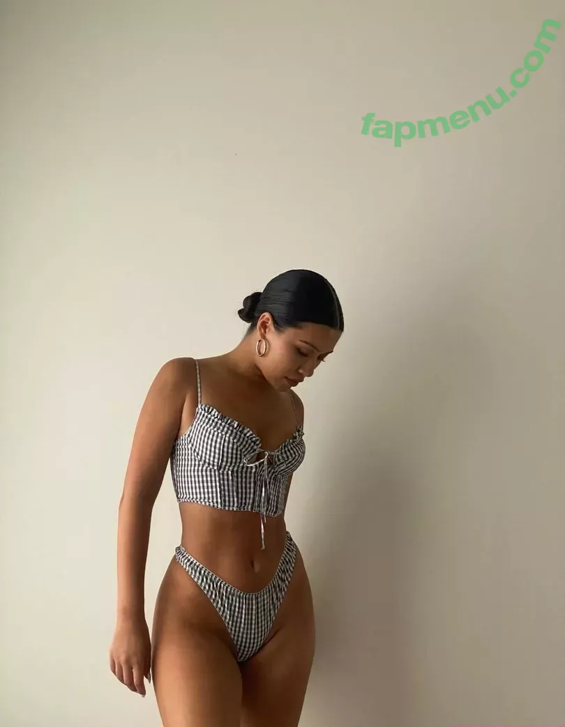 Julia Kelly nude photo #0119 (missjuliakelly / thesophiakelly)
