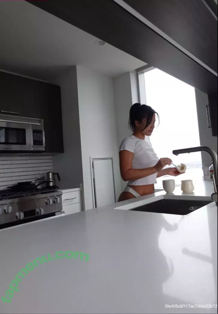 Julia Kelly nude photo #0141 (missjuliakelly / thesophiakelly)