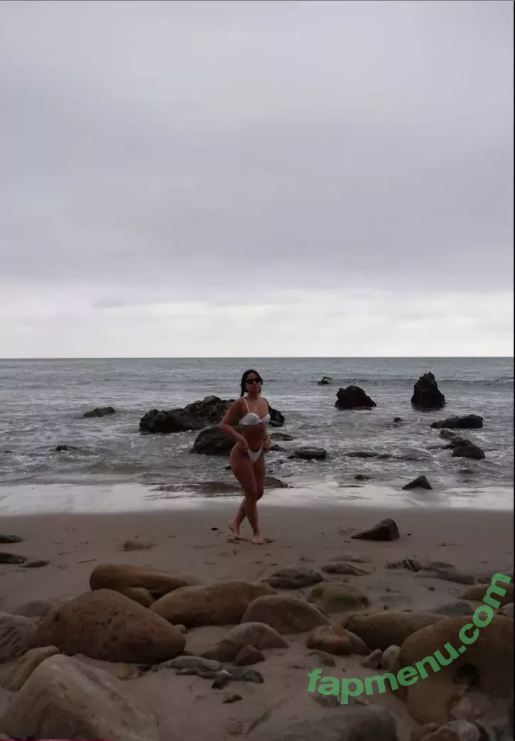 Julia Kelly nude photo #0146 (missjuliakelly / thesophiakelly)