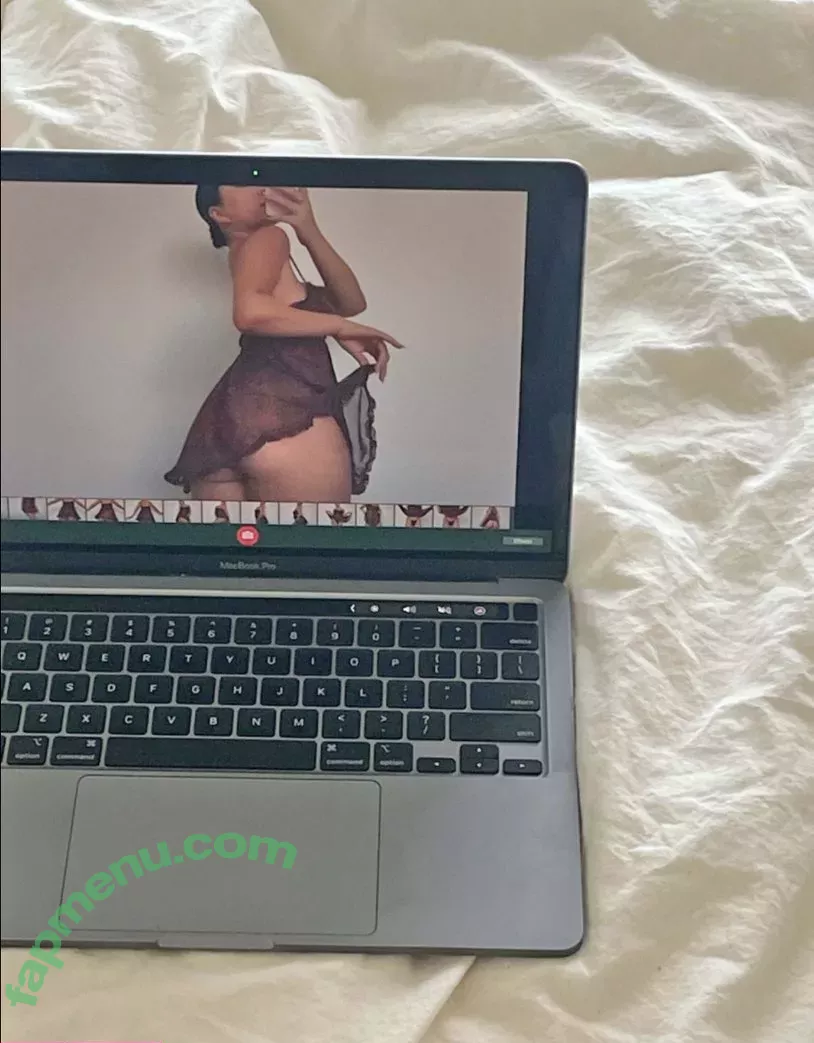 Julia Kelly nude photo #0150 (missjuliakelly / thesophiakelly)