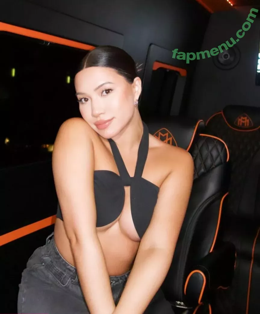 Julia Kelly nude photo #0664 (missjuliakelly / thesophiakelly)