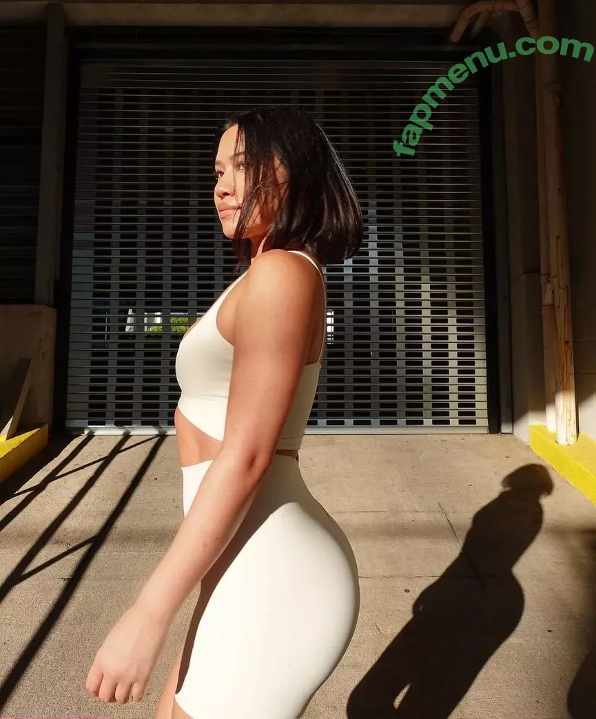 Julia Kelly nude photo #0690 (missjuliakelly / thesophiakelly)