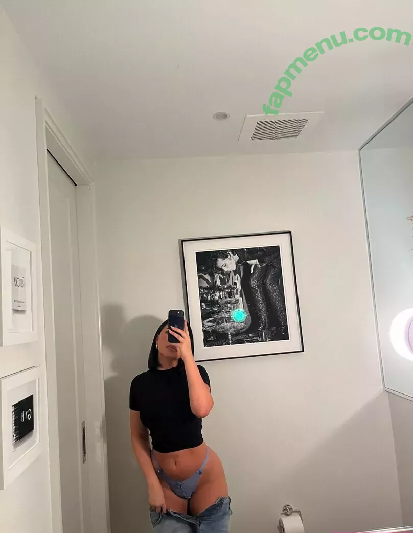 Julia Kelly nude photo #0723 (missjuliakelly / thesophiakelly)