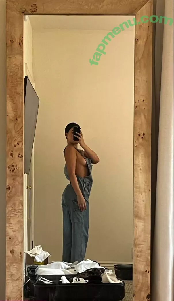 Julia Kelly nude photo #0740 (missjuliakelly / thesophiakelly)