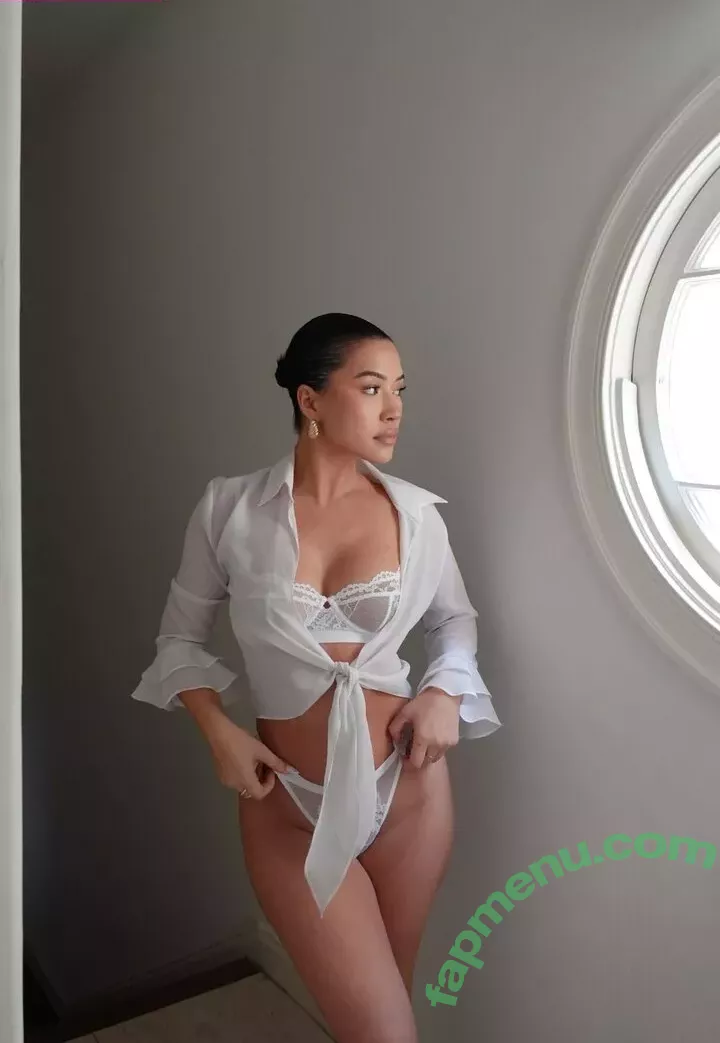 Julia Kelly nude photo #0839 (missjuliakelly / thesophiakelly)
