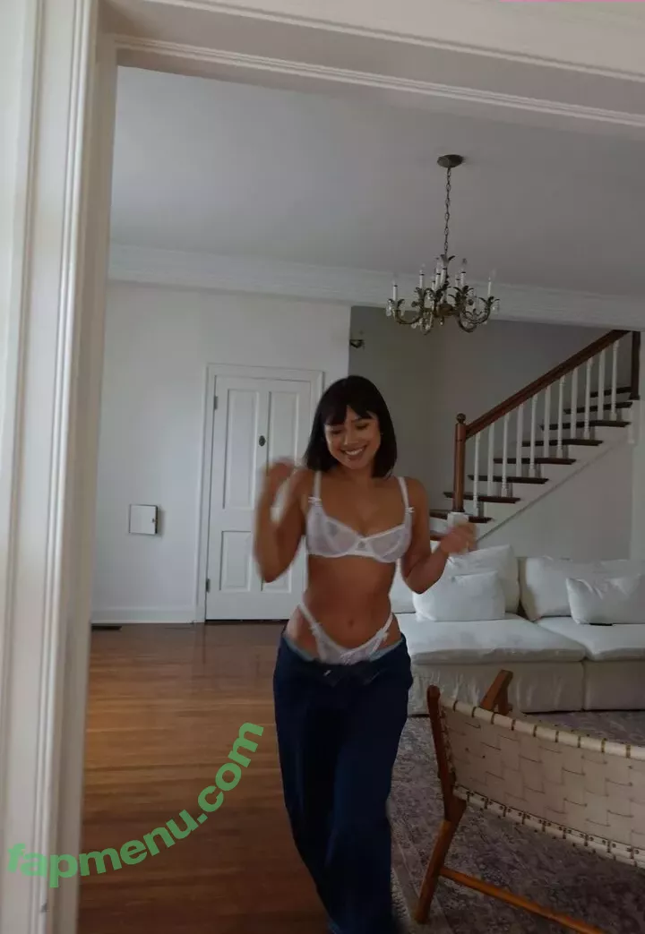 Julia Kelly nude photo #0847 (missjuliakelly / thesophiakelly)