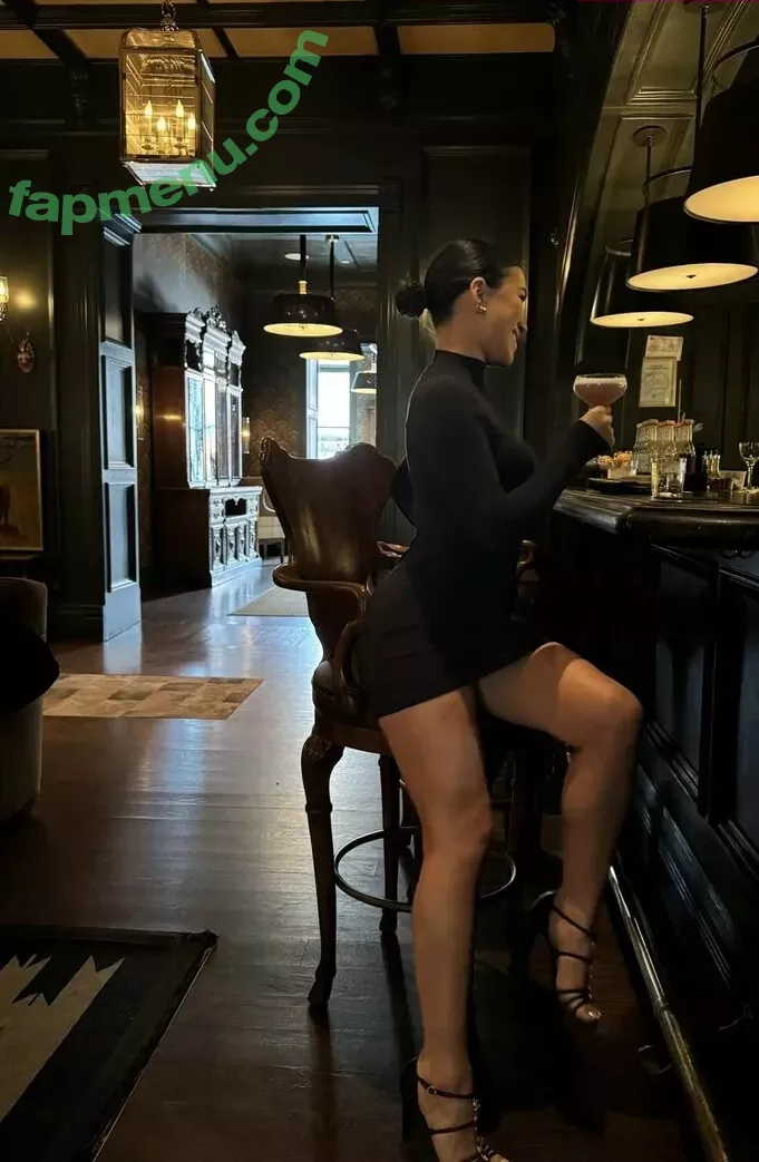 Julia Kelly nude photo #0950 (missjuliakelly / thesophiakelly)