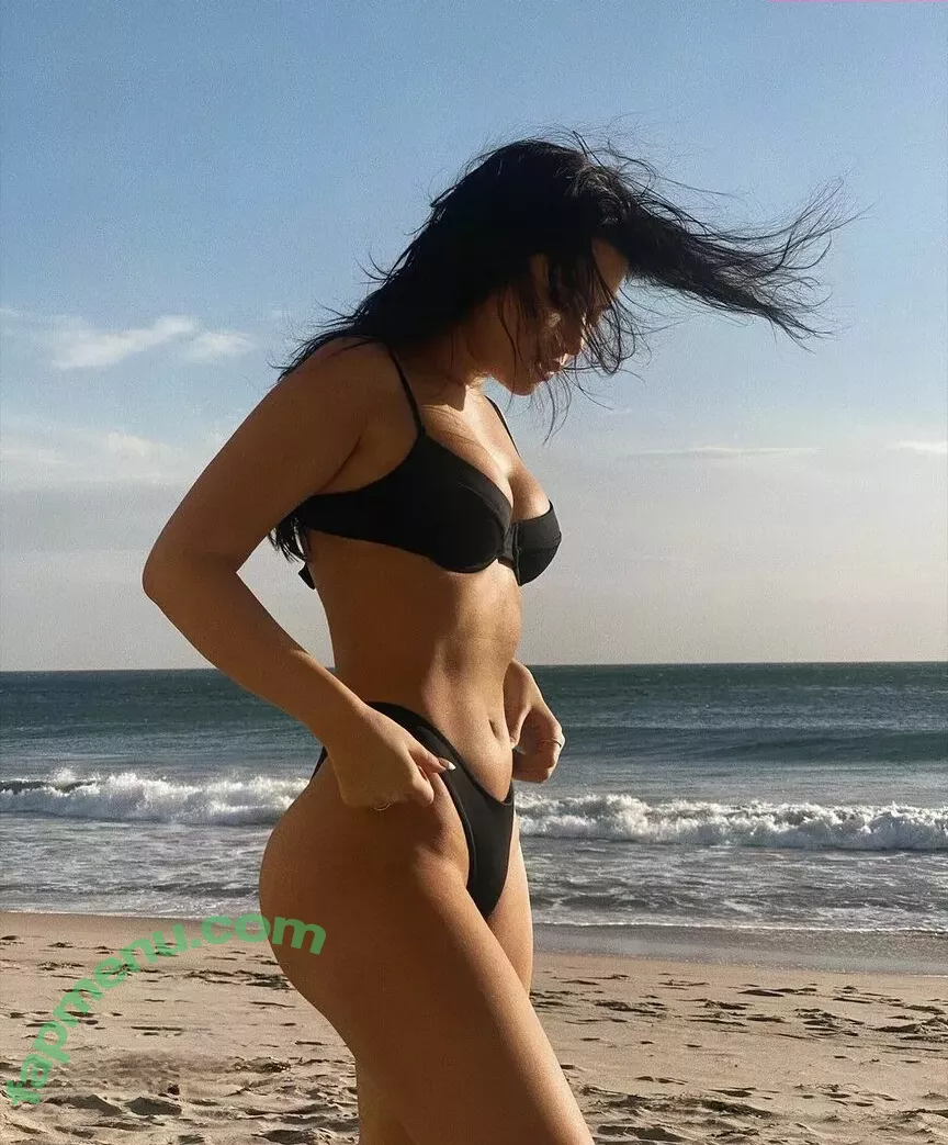 Julia Kelly nude photo #0952 (missjuliakelly / thesophiakelly)