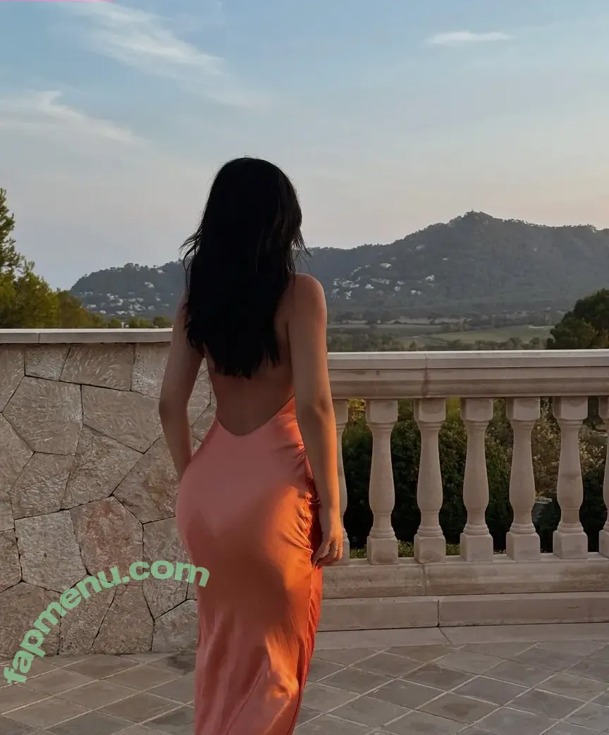 Julia Kelly nude photo #1597 (missjuliakelly / thesophiakelly)