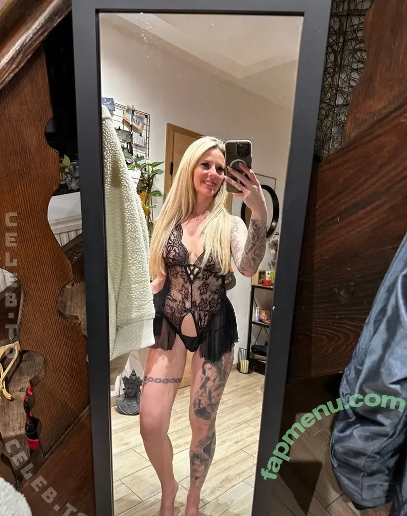 Julia Kern nude photo #0065 (die_kernis / july_kern_ / mrs_july)