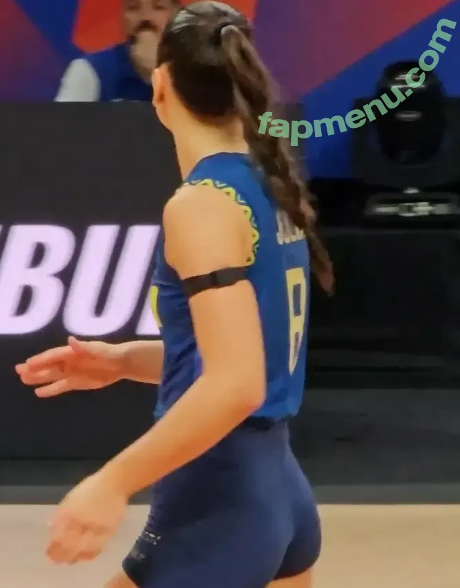 Julia Kudiess nude photo #0030 (juliakudiess)