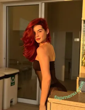 Julia Linhares / _julialinhares_ nude photo #0144