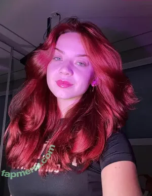 Julia Linhares / _julialinhares_ nude photo #0145