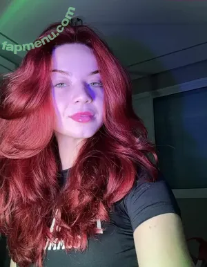 Julia Linhares / _julialinhares_ nude photo #0146