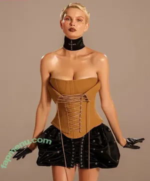 Julia Logacheva / juleslogacheva / julia__logan / julia_logacheva nude photo #0014