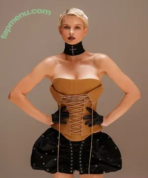 Julia Logacheva / juleslogacheva / julia__logan / julia_logacheva nude photo #0016