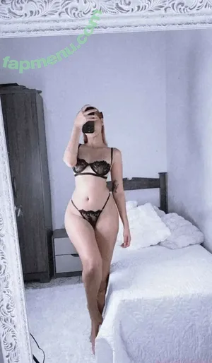 Julia Macedo / julimacedo_r nude photo #0063