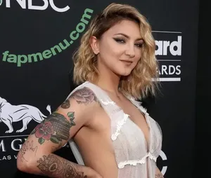 Julia Michaels / juliamichaels nude photo #0001