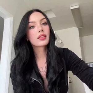 Julia Molligan / molliganbitch / yuliamolligan nude photo #0124