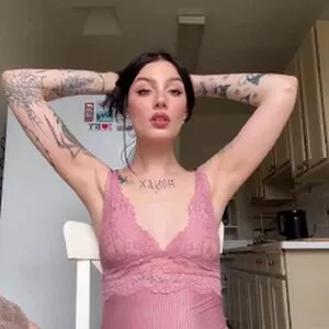 Julia Molligan / molliganbitch / yuliamolligan nude photo #0140