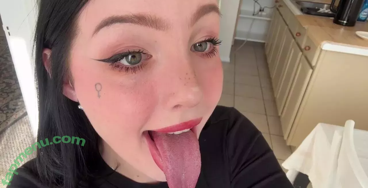 Julia Molligan nude photo #0052 (molliganbitch / yuliamolligan)
