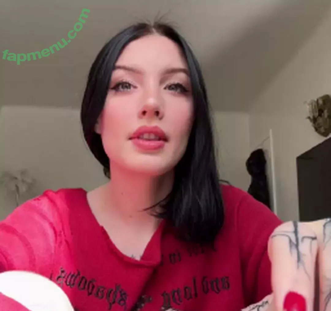 Julia Molligan nude photo #0154 (molliganbitch / yuliamolligan)